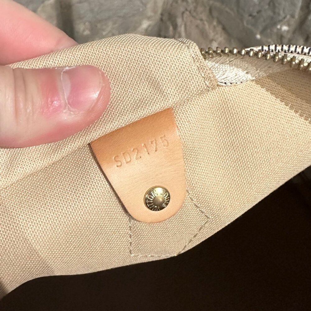 Louis Vuitton Damier Azur Speedy 35 Bag - Picture 15 of 16